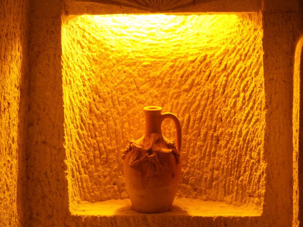 Dilek Tepesi Cave Hotel Ayvali ภายนอก รูปภาพ