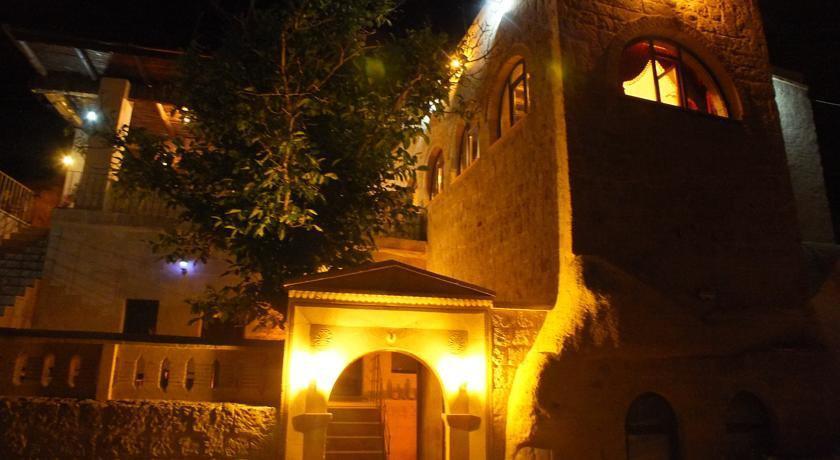 Dilek Tepesi Cave Hotel Ayvali ภายนอก รูปภาพ
